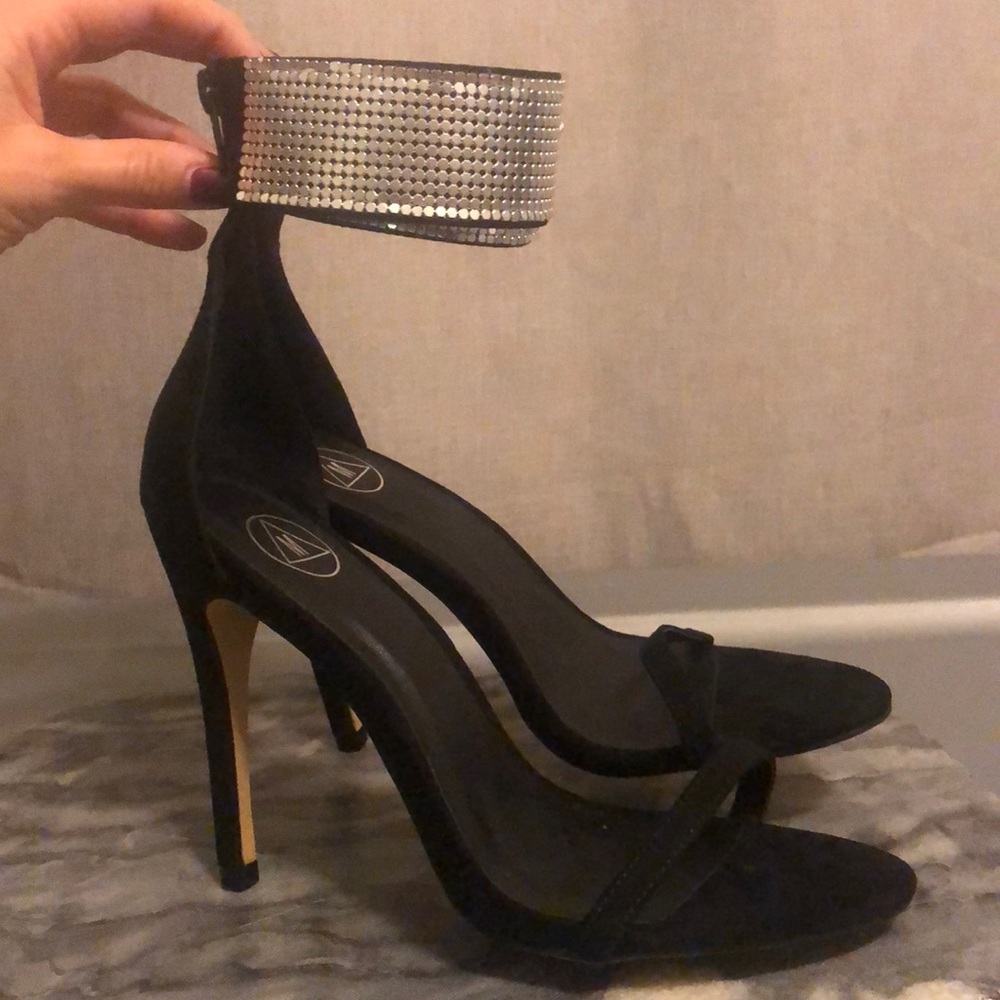 Size 9 misguided heels
